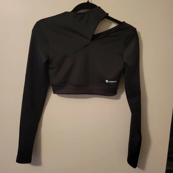 Adidas aeroready long sleeve cutout crop top, SMALL NWT - Picture 4 of 6